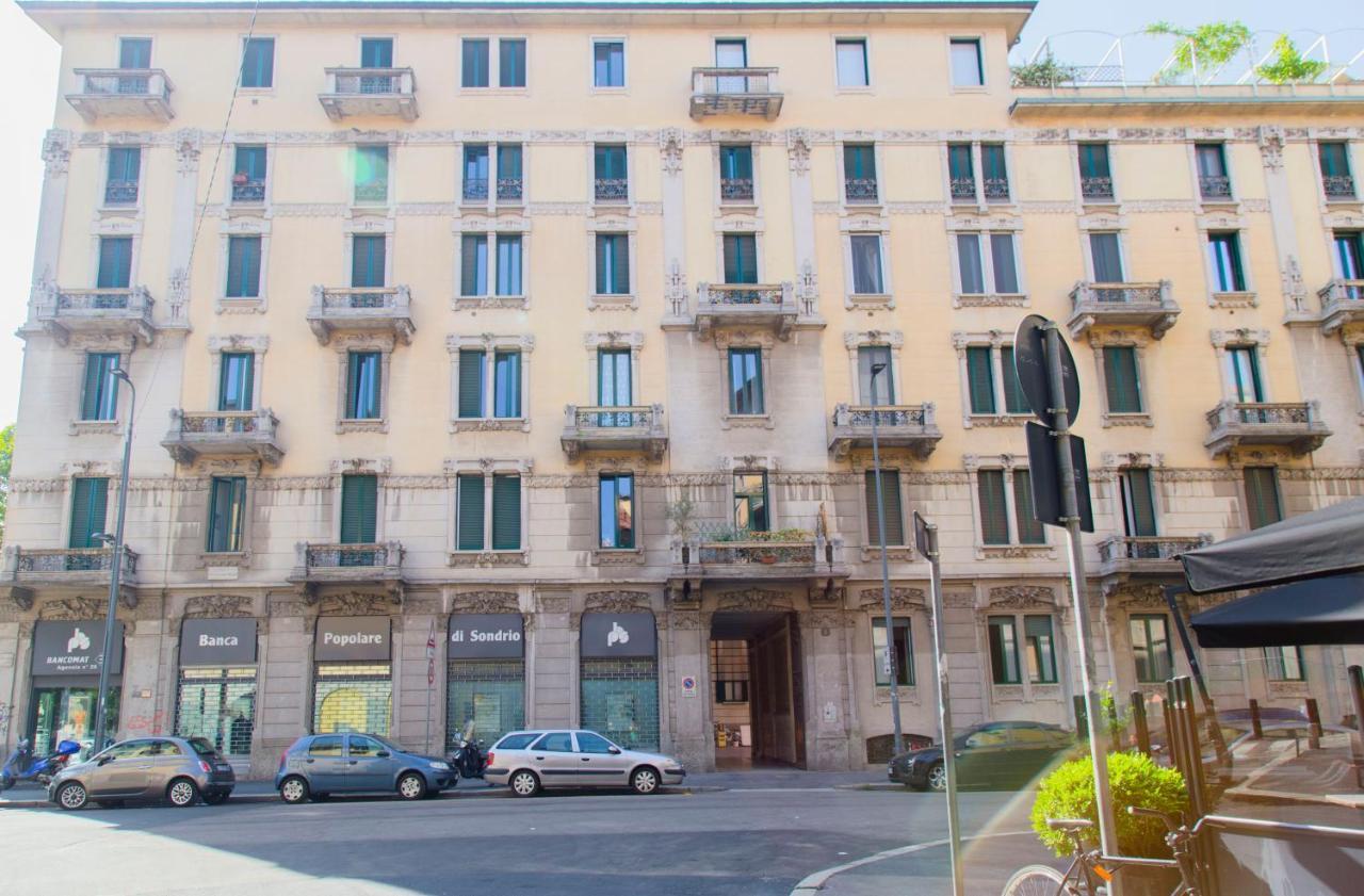 New & Cozy Apt In Porta Romana Milão Exterior foto